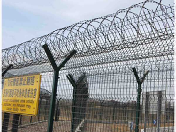 滁州機(jī)場防護(hù)欄圖片3