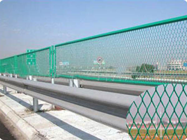 青海橋梁防護欄圖片2