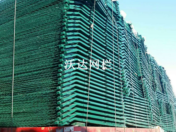 ?？跍ヨF路貴州段防護柵欄護欄網項目圖片6