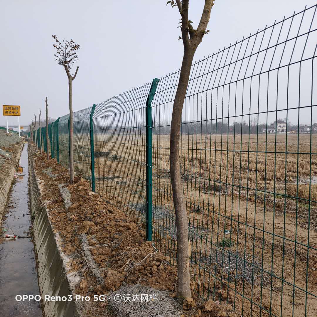 高速公路護欄網圖片3