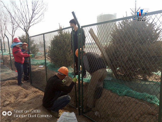 柳州北京大興機(jī)場(chǎng)附近河道護(hù)欄網(wǎng)案例圖片6