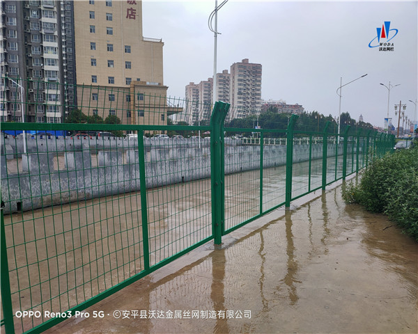 水庫隔離柵圖片5